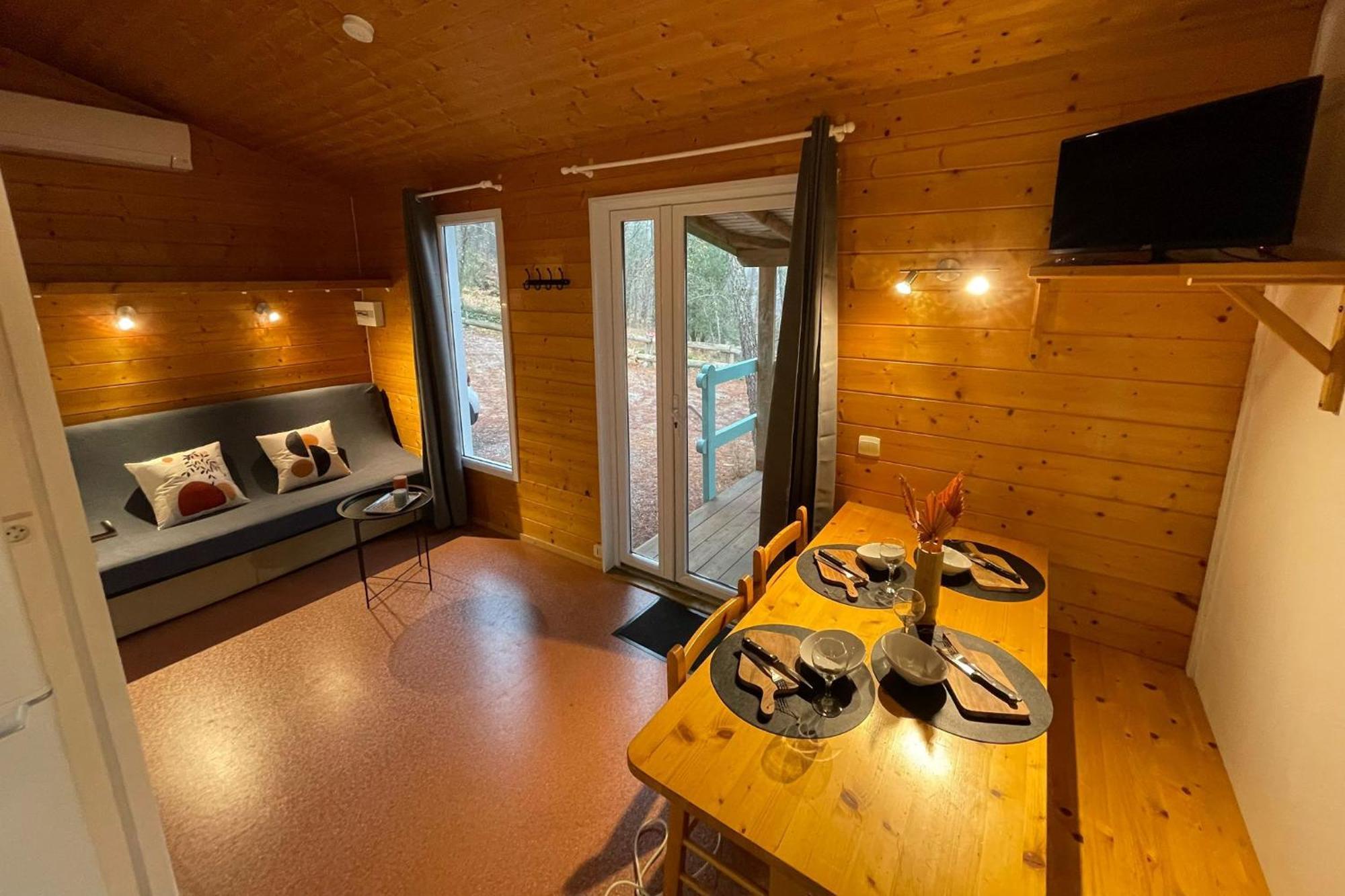 Village De Chalets Joyeuse Exterior photo
