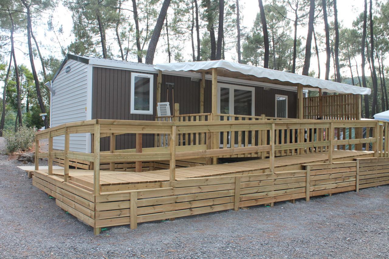 Village De Chalets Joyeuse Exterior photo